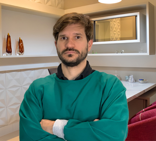 Dr. Matheus V. Peixoto